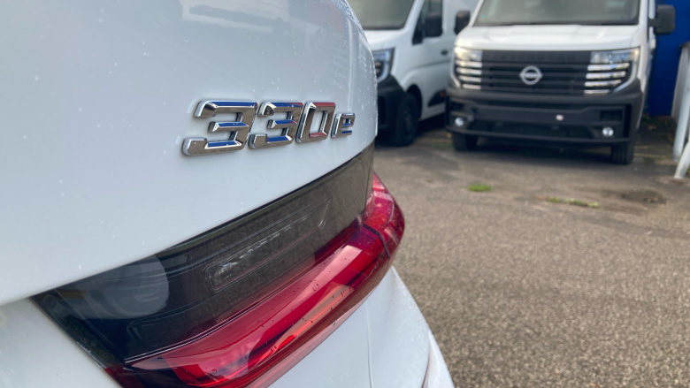 BMW 3 Series 330e M Sport 4dr Step Auto Saloon